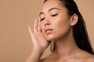 حجم‌دهی به شقیقه با تزریق فیلر